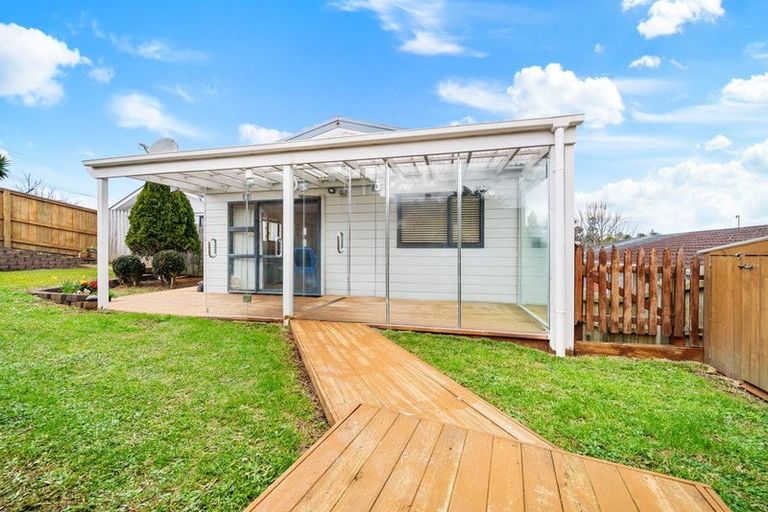 Photo of property in 2/109 Target Road, Totara Vale, Auckland, 0629