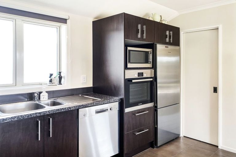 Photo of property in 11 Glencairn Road, Twizel, 7901