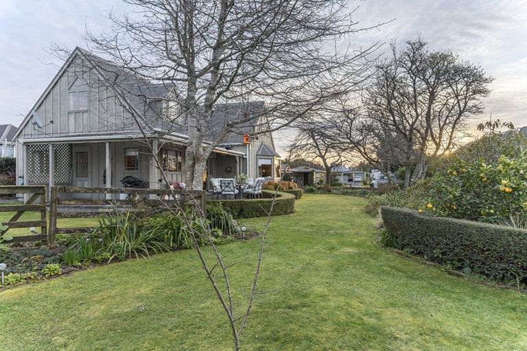 Photo of property in 5 Bosworth Street, Egmont Village, 4372