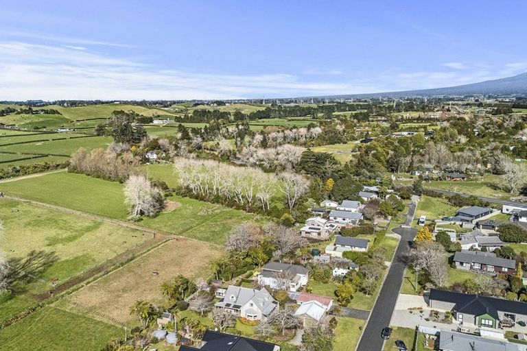 Photo of property in 5 Bosworth Street, Egmont Village, 4372