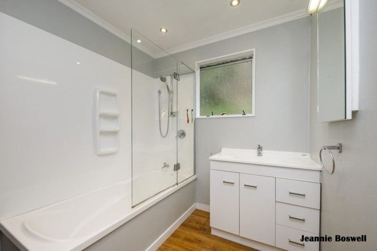 Photo of property in 417 Aokautere Drive, Aokautere, Palmerston North, 4471