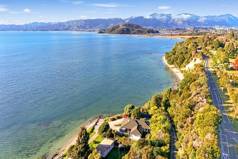 Photo of property in 204 Rangihaeata Road, Rangihaeata, Takaka, 7182