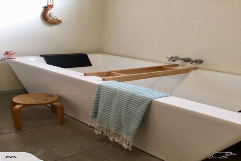 Photo of property in 120 Ravenswood Road, Saint Clair, Dunedin, 9012