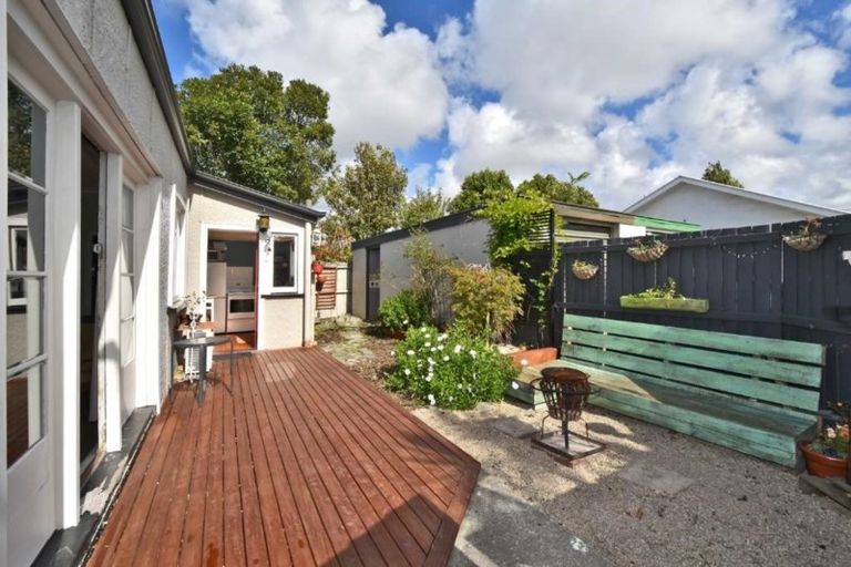 Photo of property in 97 Olliviers Road, Phillipstown, Christchurch, 8011