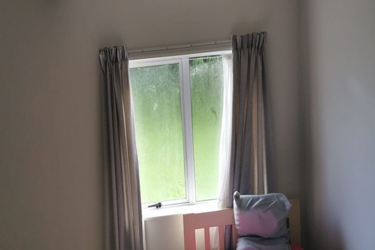 Photo of property in 2/55 Glenmore Road, Sunnyhills, Auckland, 2010