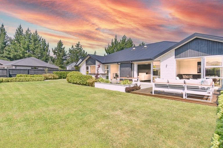 Photo of property in 53 Dunlops Crescent, Bottle Lake, Christchurch, 8083