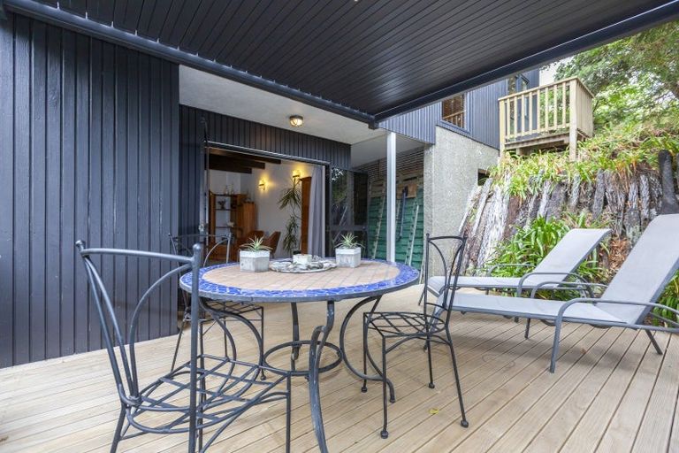 Photo of property in 20 Tiromoana Road, Raumati South, Paraparaumu, 5032