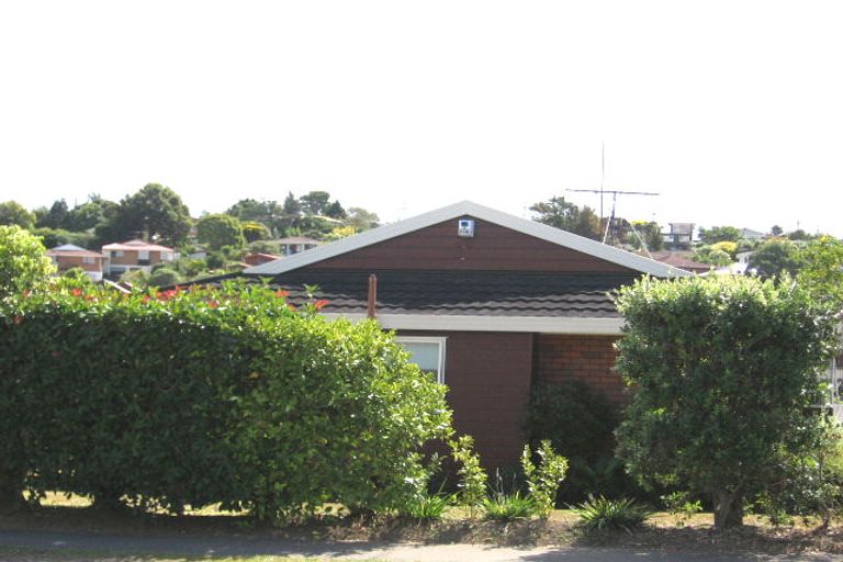 Photo of property in 9 Bayside Drive, Browns Bay, Auckland, 0630