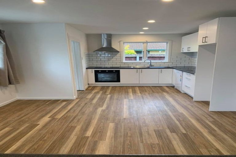 Photo of property in 61 Palmers Road, New Brighton, Christchurch, 8083