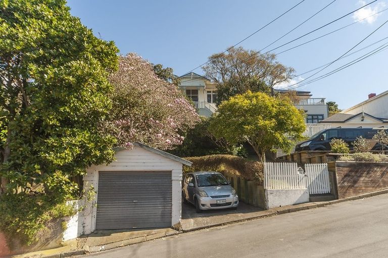 Photo of property in 35 Coolidge Street, Brooklyn, Wellington, 6021