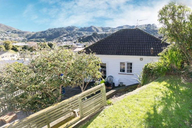 Photo of property in 6 Pimble Avenue, Karori, Wellington, 6012