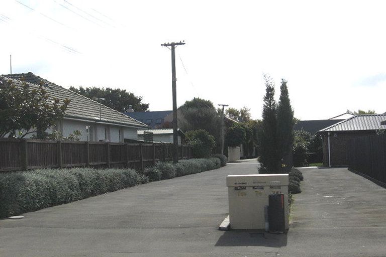 Photo of property in 76 Maidstone Road, Ilam, Christchurch, 8041