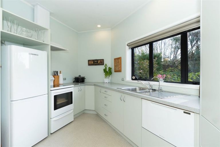 Photo of property in 206 Mazengarb Road, Paraparaumu, 5032