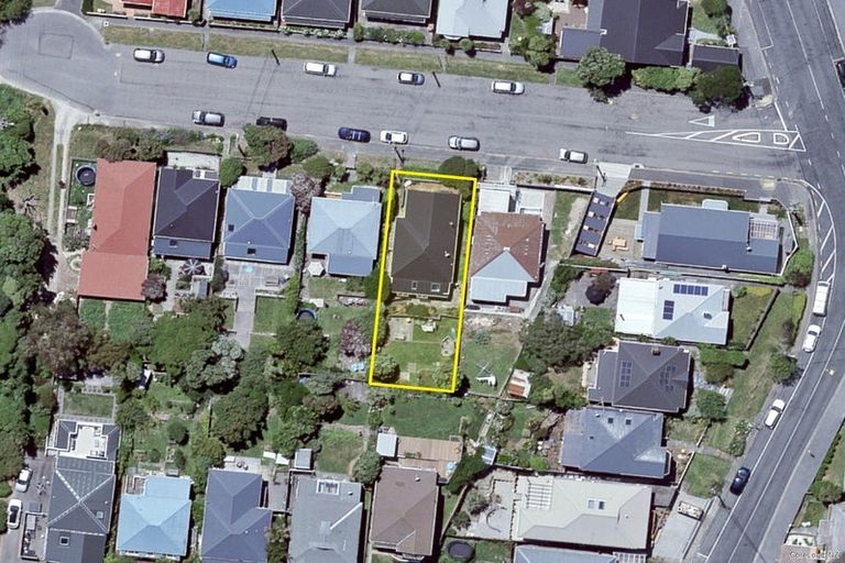 Photo of property in 7 Danube Street, Island Bay, Wellington, 6023