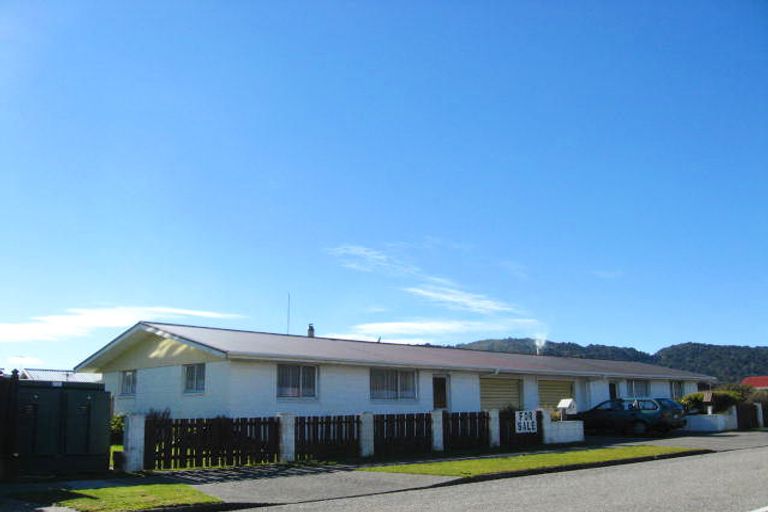 Photo of property in 3a Felix Campbell Street, Greymouth, 7805