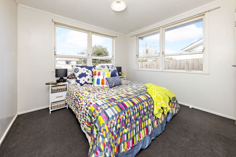 Photo of property in 151 Chichester Drive, Rosehill, Papakura, 2113