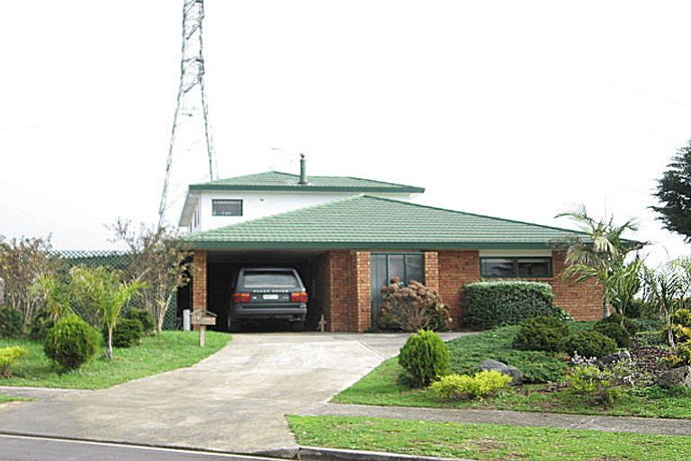 Photo of property in 18 Lamia Place, The Gardens, Auckland, 2105