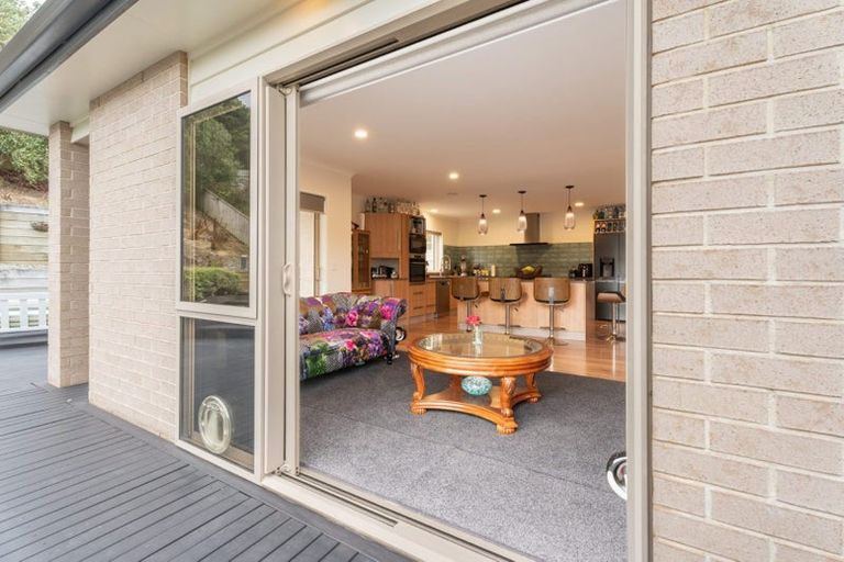 Photo of property in 21 Winsley Terrace, Churton Park, Wellington, 6037