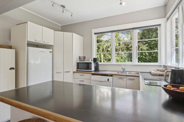 Photo of property in 73 Ironside Road, Johnsonville, Wellington, 6037