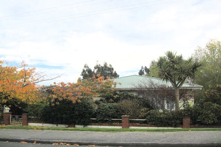 Photo of property in 13 Newarp Street, Balclutha, 9230