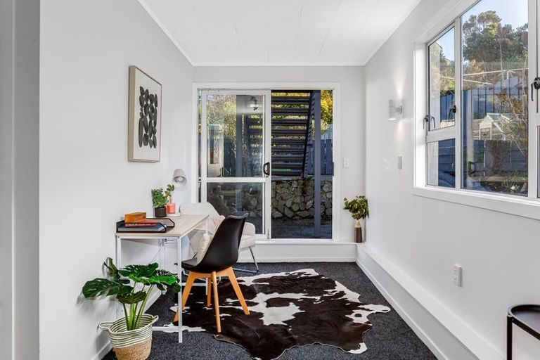 Photo of property in 19 Sombrero View, Ascot Park, Porirua, 5024