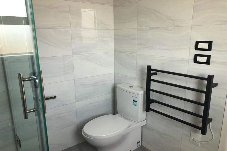 Photo of property in 11 Dulverton Rise, Flagstaff, Hamilton, 3210