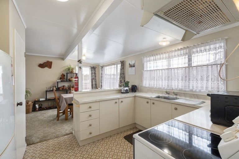 Photo of property in 21 Railway Road, Bunnythorpe, Palmerston North, 4478