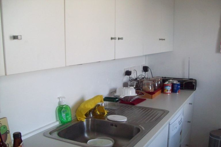 Photo of property in Hobson Court Flats, 35/70 Hobson Street, Thorndon, Wellington, 6011