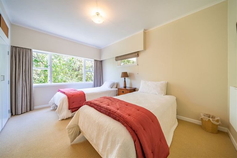 Photo of property in 72a Heretaunga Square, Silverstream, Upper Hutt, 5019