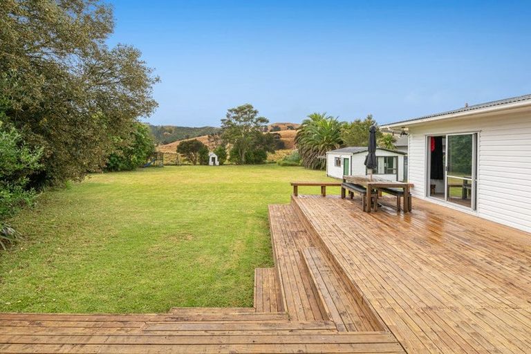 Photo of property in 50 Awaroa Road, Helensville, 0800