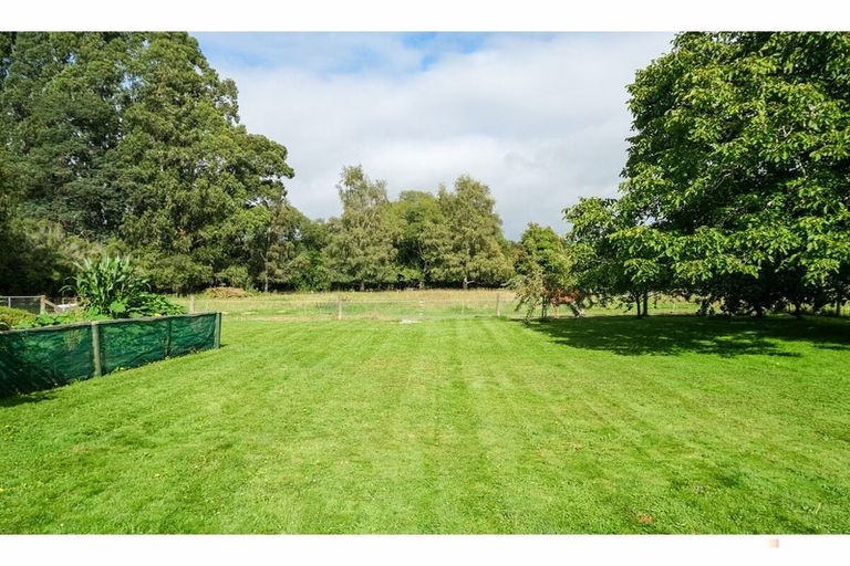 Photo of property in 111 Main North Road, Geraldine, 7930