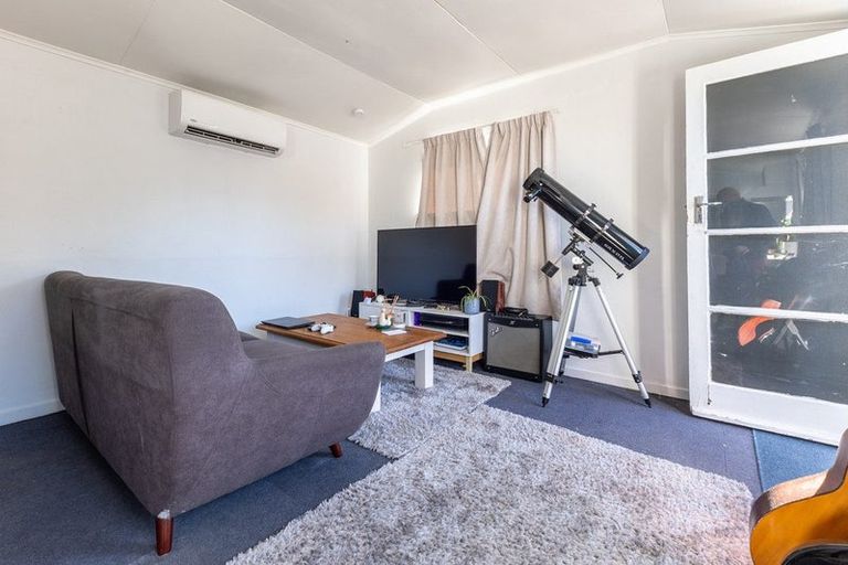 Photo of property in 71 Golf Road, Paraparaumu Beach, Paraparaumu, 5032