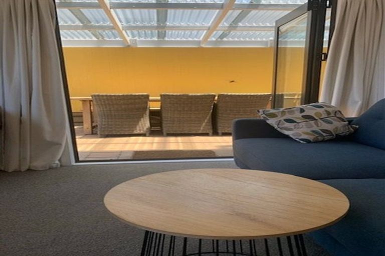 Photo of property in 806a Papamoa Beach Road, Papamoa Beach, Papamoa, 3118