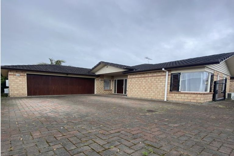 Photo of property in 14 Monash Place, Flat Bush, Auckland, 2016