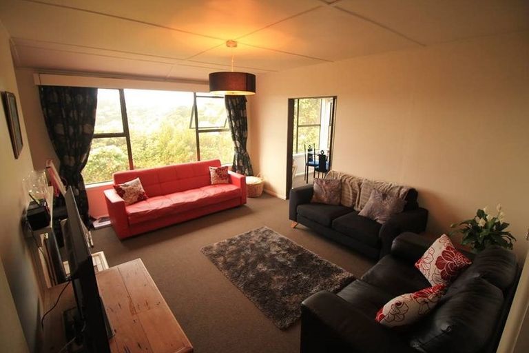 Photo of property in 1 Sidlaw Street, Strathmore Park, Wellington, 6022