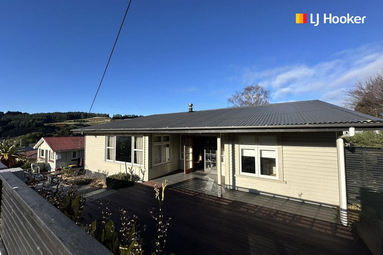 Photo of property in 7 Springdon Avenue, Sawyers Bay, Port Chalmers, 9023