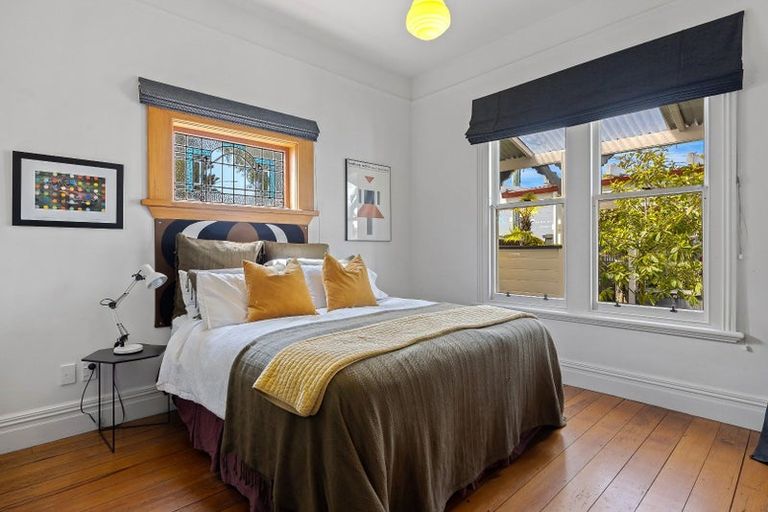 Photo of property in 131 Somerfield Street, Somerfield, Christchurch, 8024