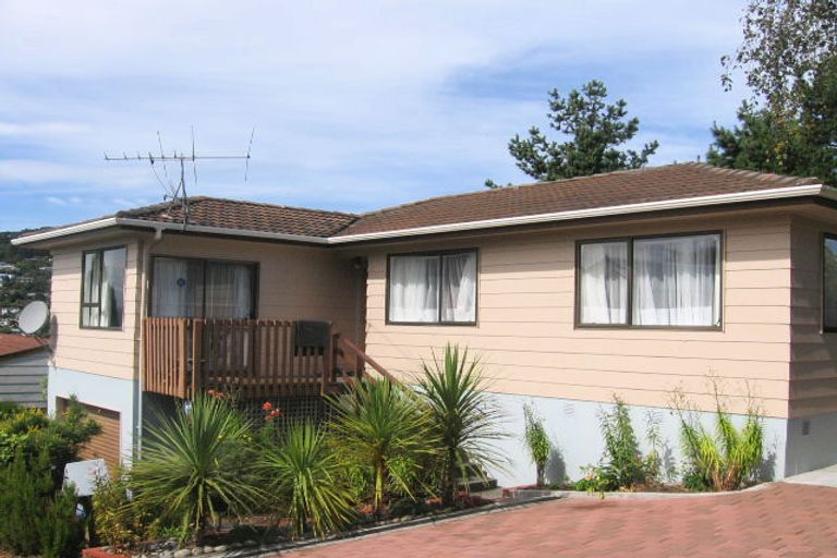 Photo of property in 6 Kilgour Way, Crofton Downs, Wellington, 6035