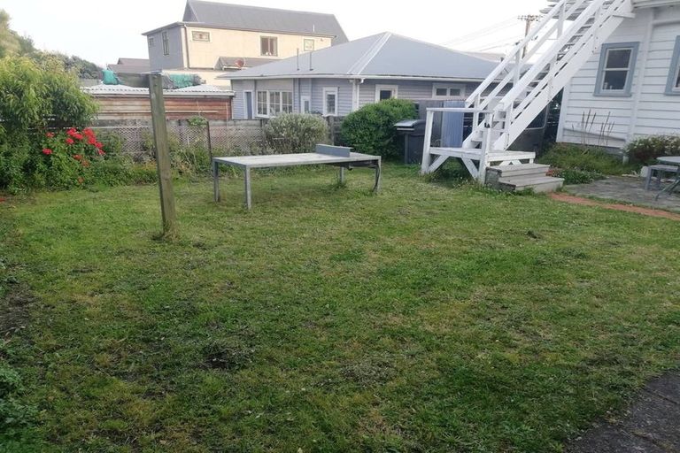 Photo of property in 26 Reef Street, Island Bay, Wellington, 6023