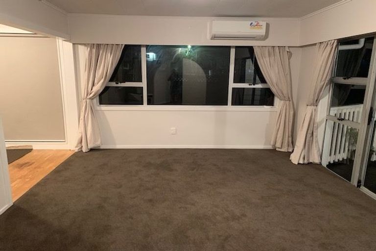 Photo of property in 39 Burbank Avenue, Manurewa, Auckland, 2102