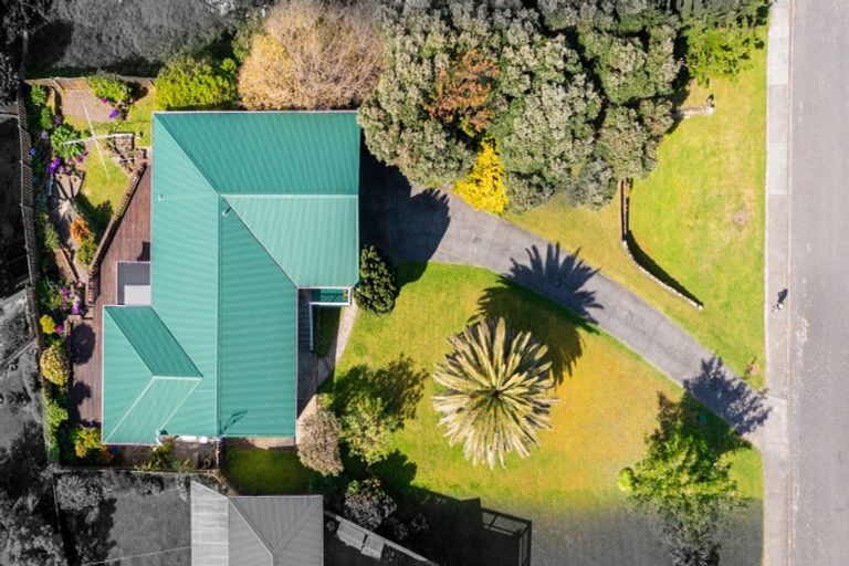 Photo of property in 32 Tui Road, Raumati Beach, Paraparaumu, 5032