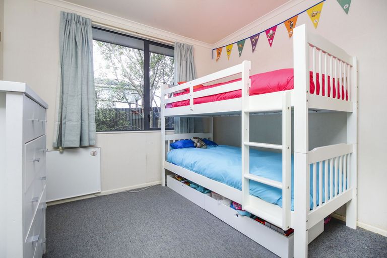 Photo of property in 7 Wheaton Place, Glen Eden, Auckland, 0602