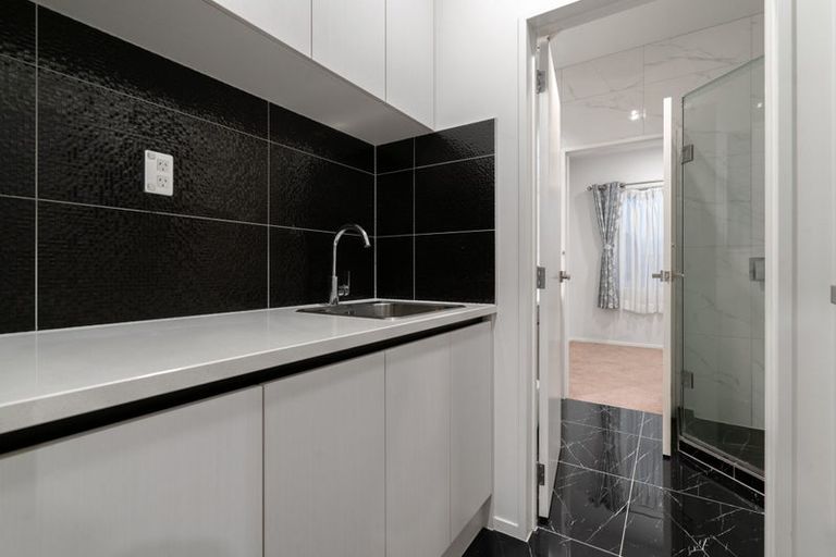 Photo of property in 27 Laquinta Place, Flat Bush, Auckland, 2019