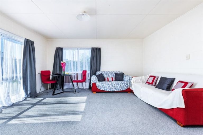 Photo of property in 1/33 Riversdale Road, Avondale, Auckland, 1026