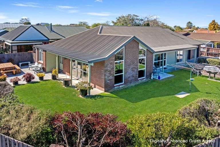 Photo of property in 150 Royal Park Drive, Parklands, Christchurch, 8083