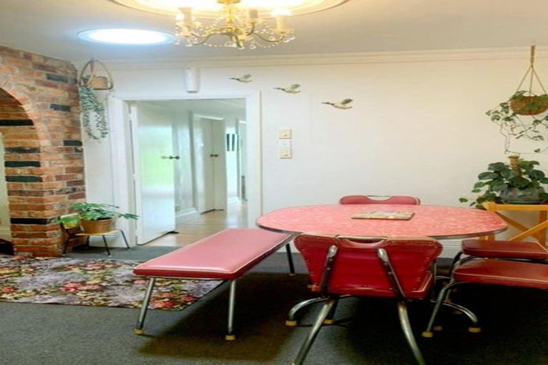 Photo of property in 73 Wallath Road, Westown, New Plymouth, 4310