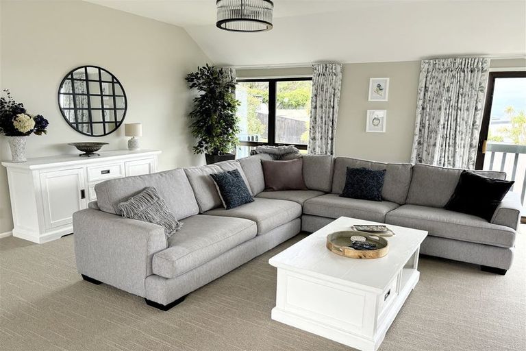 Photo of property in 76 Mount Pleasant Road, Mount Pleasant, Christchurch, 8081