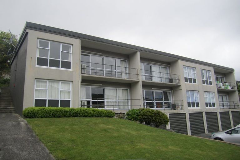 Photo of property in 6/10 Thurleigh Grove, Karori, Wellington, 6012