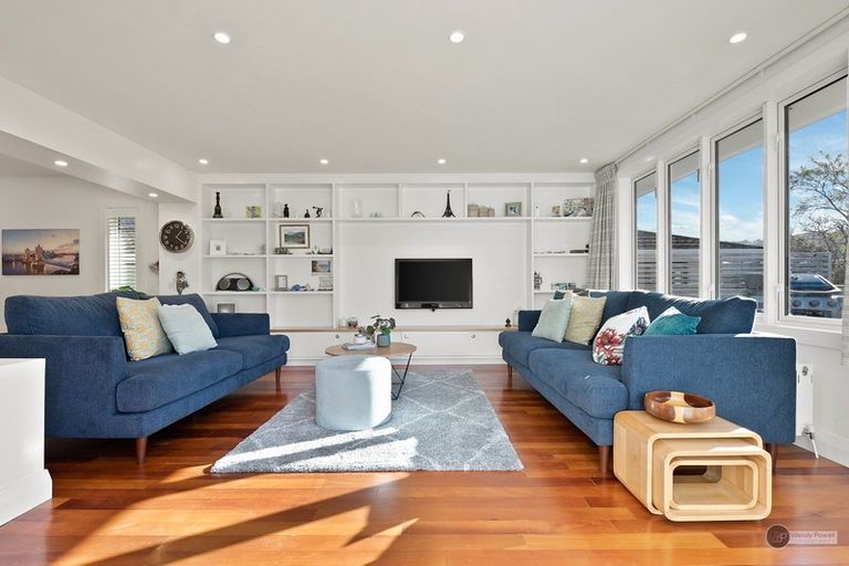 Photo of property in 15 Wilford Street, Woburn, Lower Hutt, 5011