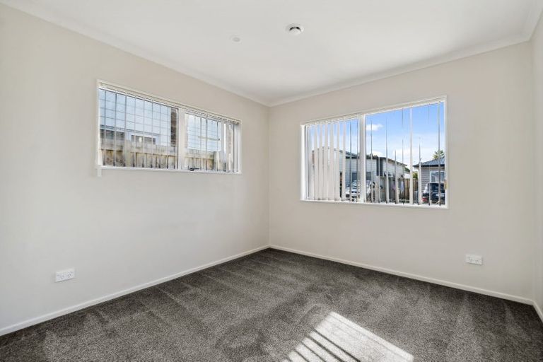 Photo of property in 45c Senator Drive, Manurewa, Auckland, 2105